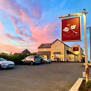 Shepherds Gate At The Royal Oak Much Marcle